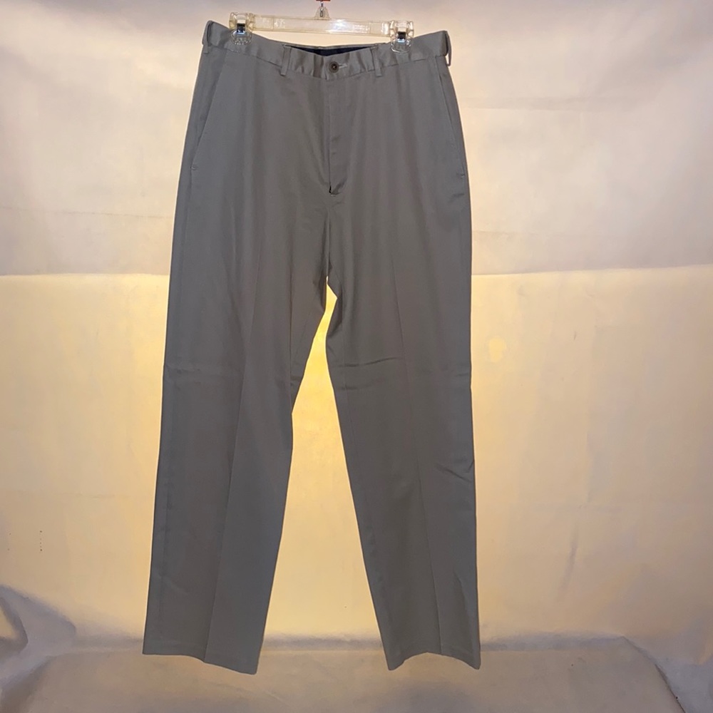 Haggar clothing classic fit premium no iron khaki